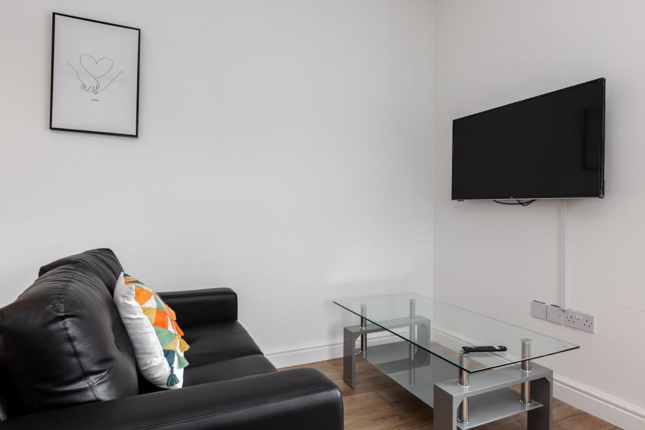 York Villas Free Parking Included Ливърпул Екстериор снимка