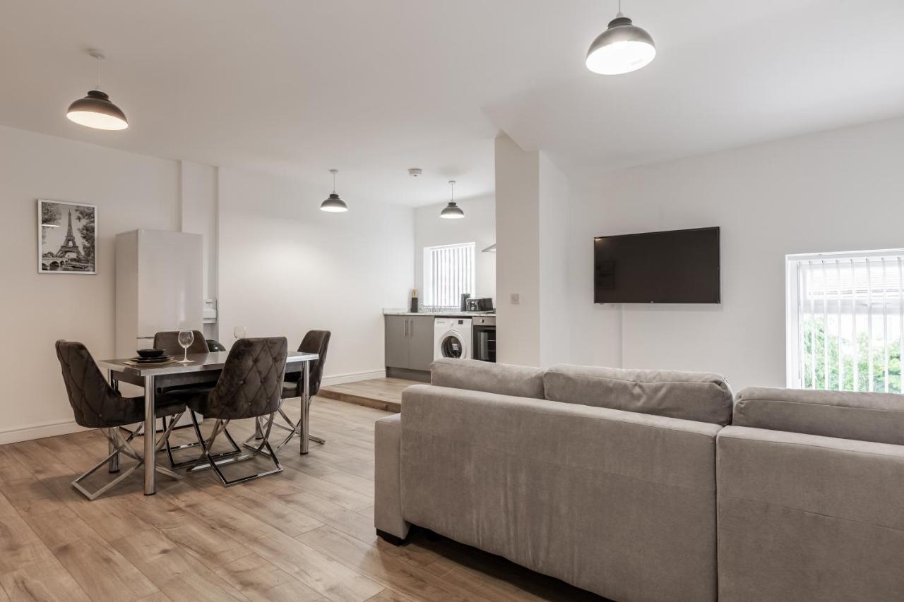 York Villas Free Parking Included Ливърпул Екстериор снимка