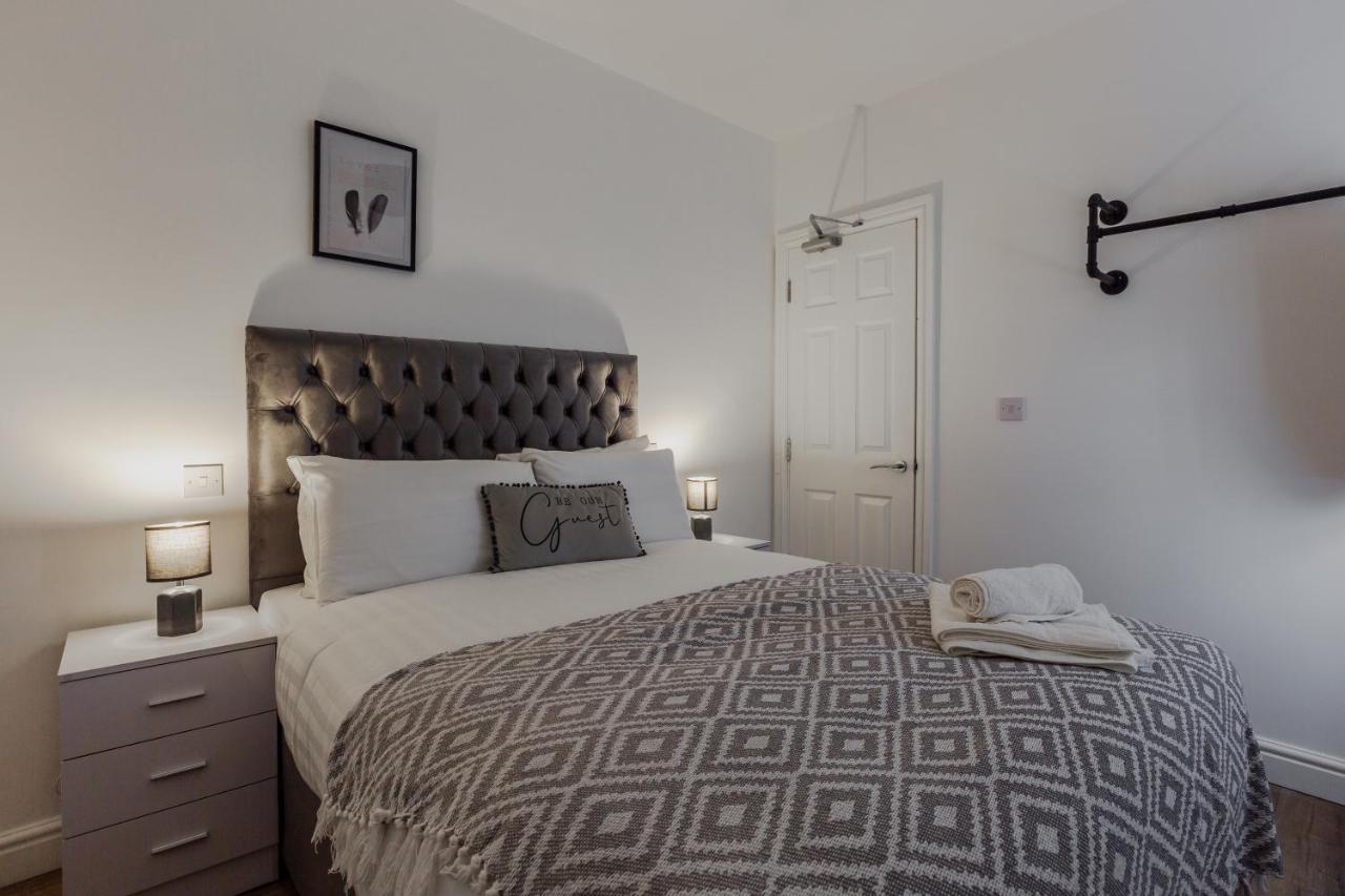 York Villas Free Parking Included Ливърпул Екстериор снимка