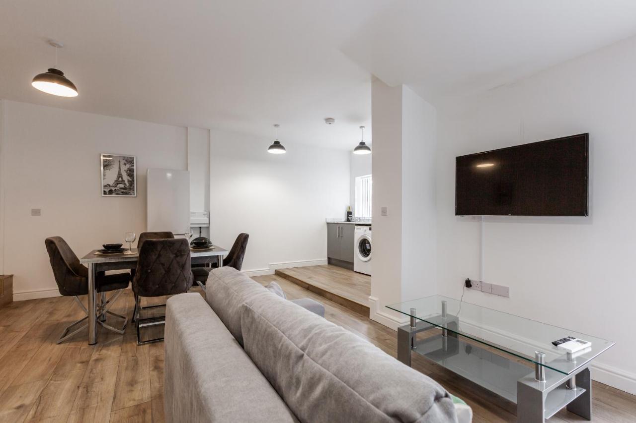 York Villas Free Parking Included Ливърпул Екстериор снимка